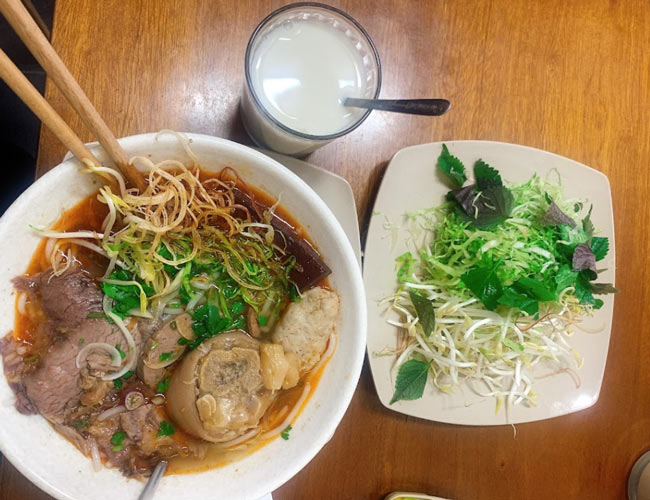 Quán bún bò Xuân An