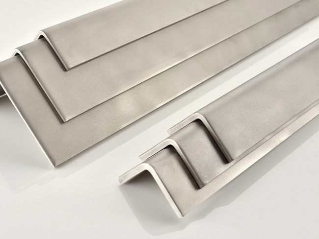 Bảng giá V inox 40×40 mới nhất