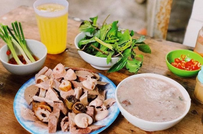 Kiểm tra độ tươi của lòng heo