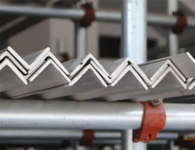 Ứng dụng thép V inox 50×50