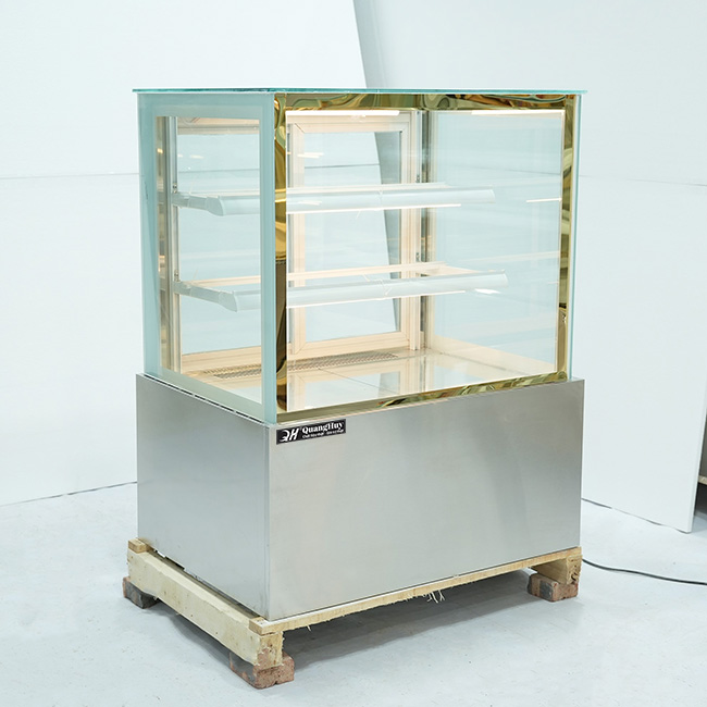 Hệ thống kính vuông cường lực trong suốt