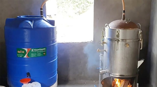 Nồi nấu rượu bằng củi 20kg không phụ thuộc điện lưới