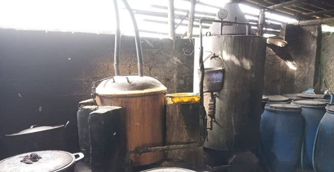 Hướng dẫn cách tự chế nồi nấu rượu: Đơn giản, Dễ làm