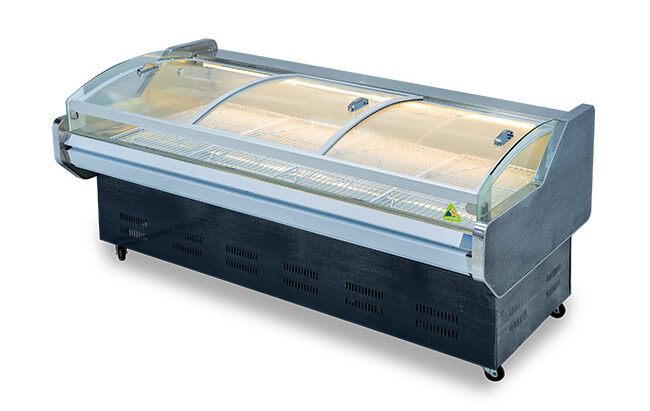 Bên trong tủ mát 3 cánh nằm 3MNM 538L