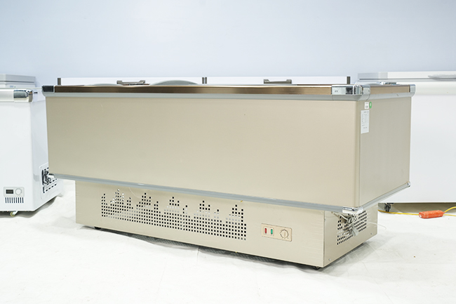 Tủ đông nằm 3 cánh 850L CN2000F tiết kiệm diện tích trưng bày