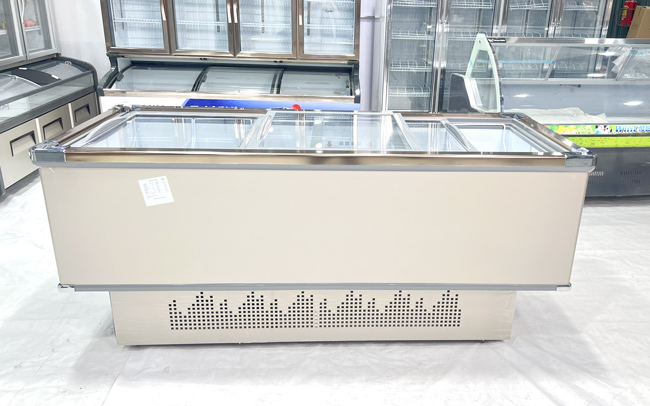 Chất Liệu Cấu Thành Tủ Đông Nằm 3 Cánh Kính CN2000