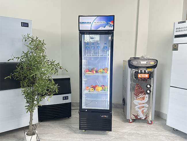 Đặt tủ cách tường và nguồn nhiệt một khoảng phù hợp