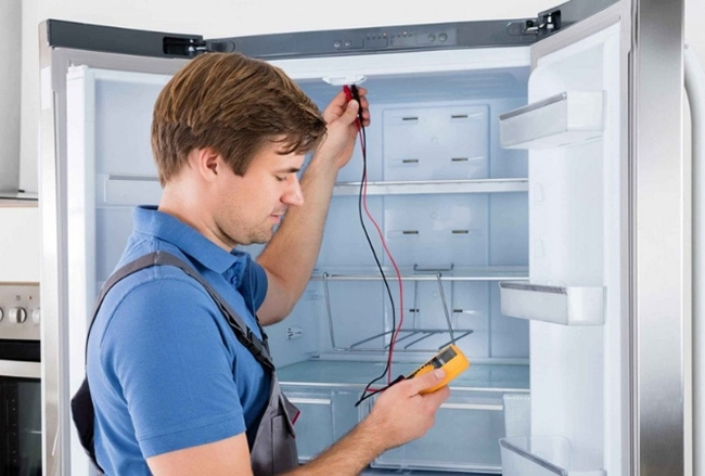 Kiểm tra tủ trực tiếp trước khi mua
