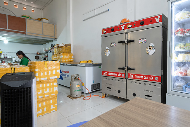 Chọn vị trí bố trí và căn chỉnh chân đế chắc chắn
