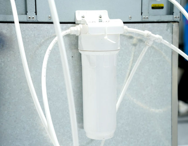 Kết nối điện nước cho máy đá viên 300kg