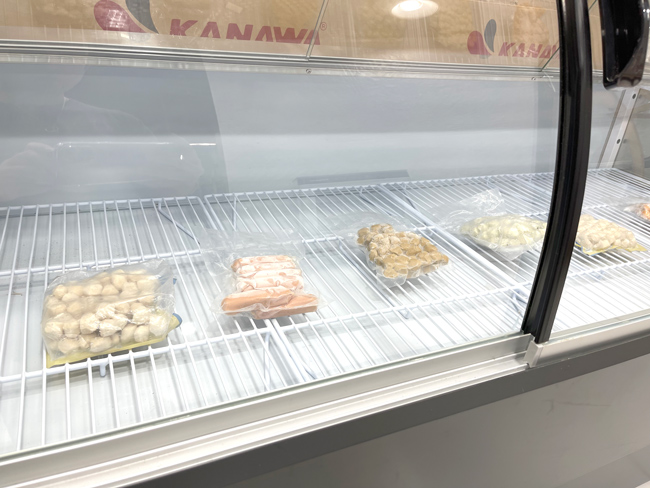 Trưng bày nhiều nhóm sản phẩm cùng lúc
