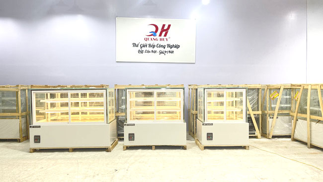 Kho tủ bánh kem cửa trước