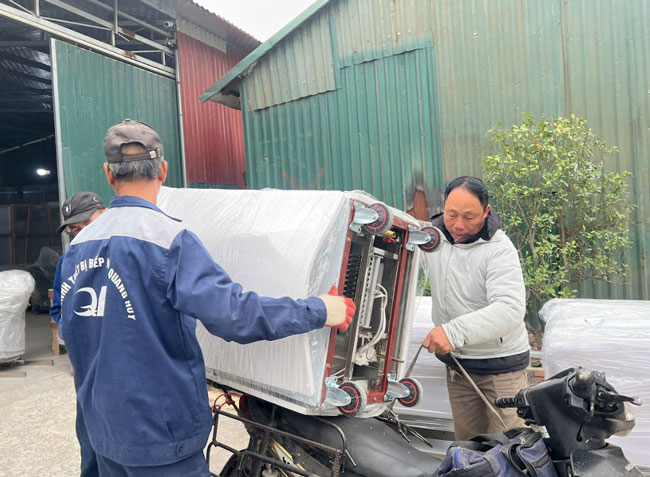 Giao tủ cơm 24/7