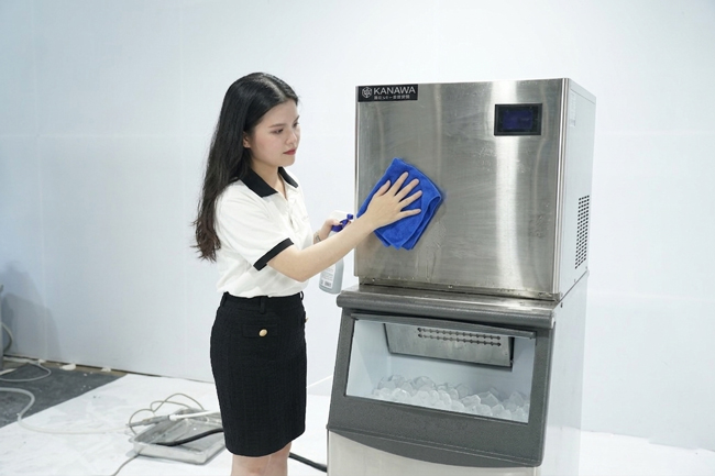 Vệ Sinh Máy Định Kỳ Để Đảm Bảo Tuổi Thọ