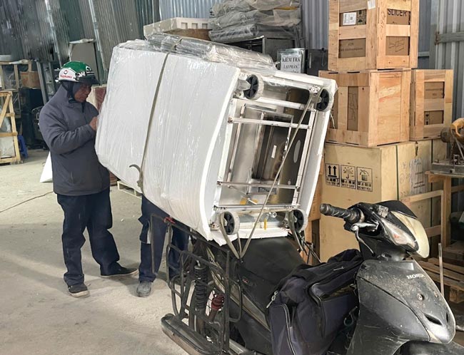 Tủ cơm Quang Huy miễn phí vận chuyển đến 100%