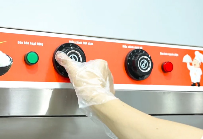 Thao tác chỉnh nhiệt dễ dàng