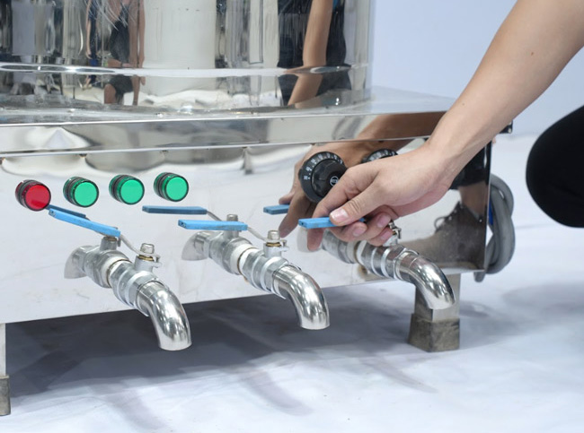 Van xả nước nồi nấu phở 3 ngăn