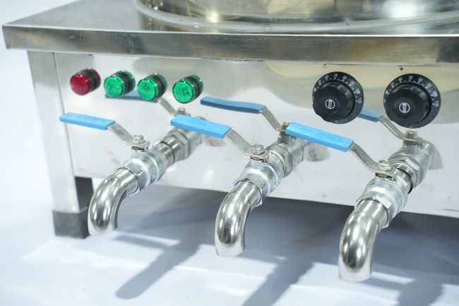 Hệ thống điều khiển