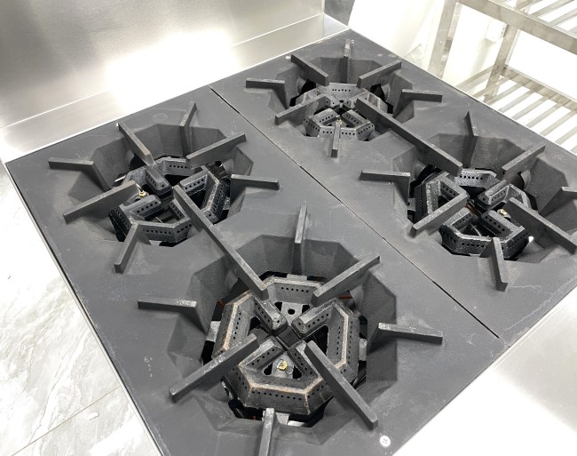 4 họng bếp độc lập