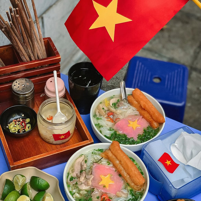 Hộp Đựng Đũa Thìa, Giấy Ăn và Gia Vị