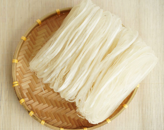 1kg phở kh&ocirc; nấu được bao nhi&ecirc;u b&aacute;t?