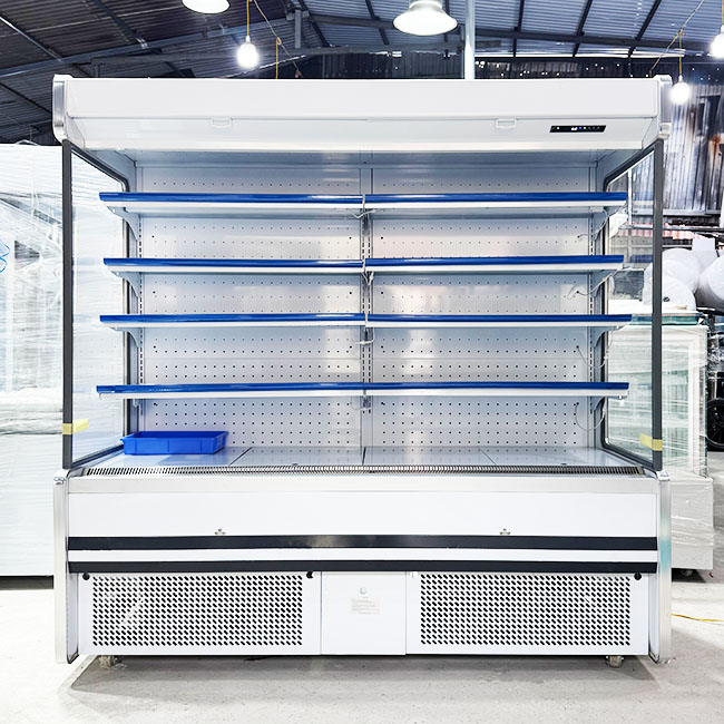 Không gian trưng bày với dung tích 1545L