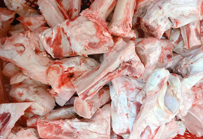 Chuẩn bị nguyên liệu nấu phở