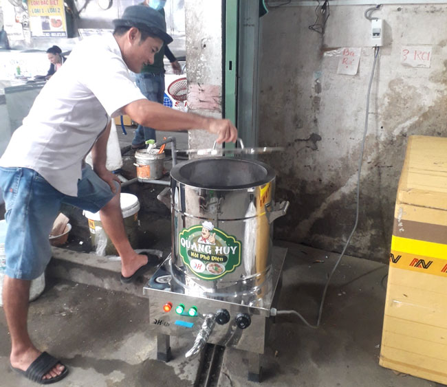 Nồi nấu b&uacute;n b&ograve; bằng điện 80L