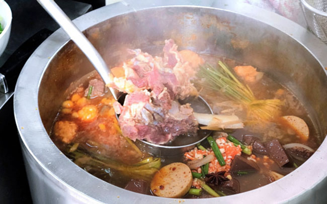 Nồi điện nấu b&uacute;n b&ograve;