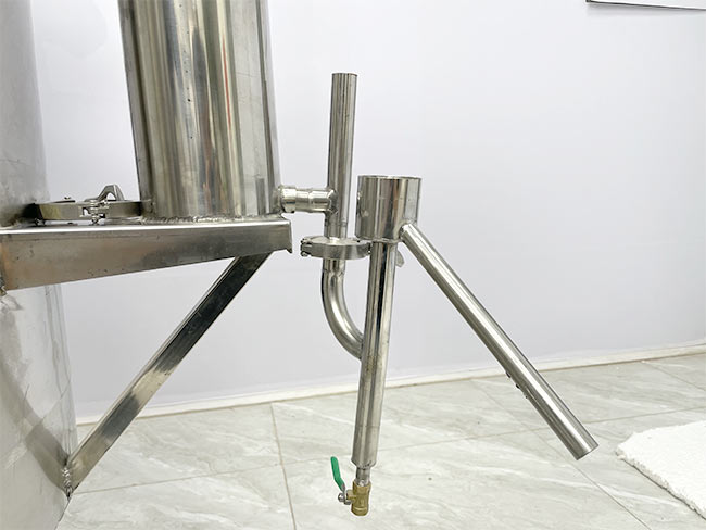 V&ograve;i xả rượu th&agrave;nh phẩm