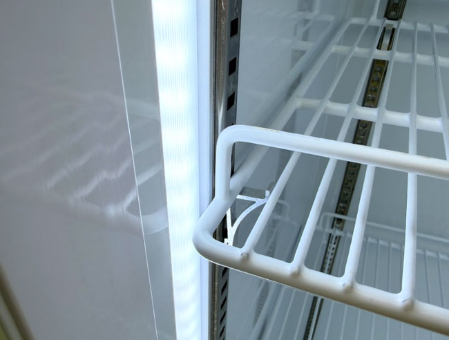 Đèn LED chiếu sáng tiết kiệm điện năng