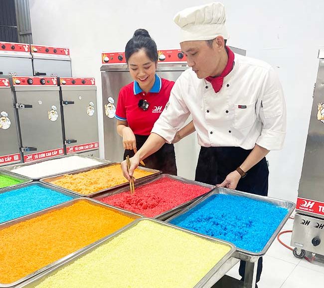 Chuẩn bị nguyên liệu tủ cơm 12 khay