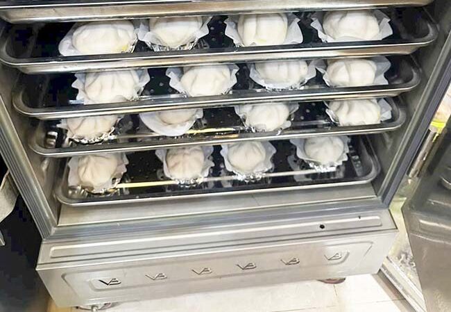 Hấp bánh bao, bánh giò và các loại thực phẩm làm sẵn