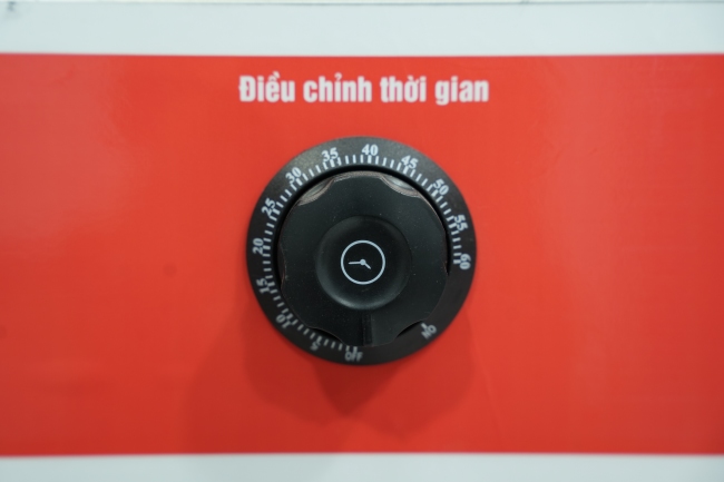 N&uacute;m điều khiển dễ thao t&aacute;c