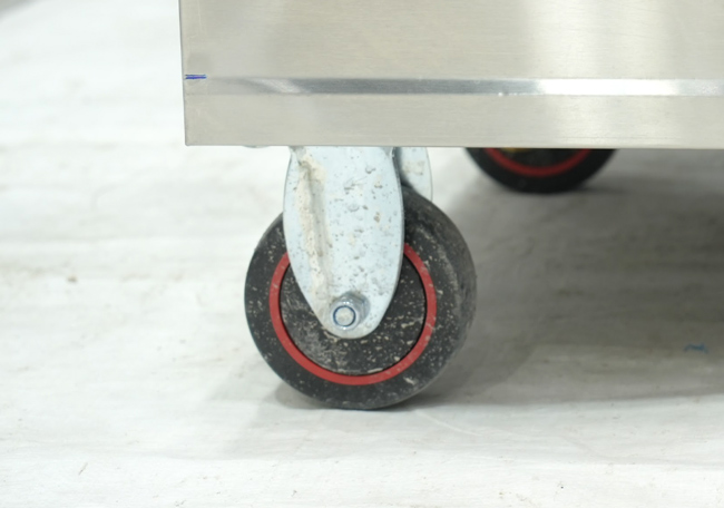 B&aacute;nh xe di chuyển