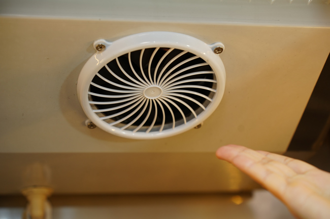 Quạt gi&oacute; l&agrave;m lạnh