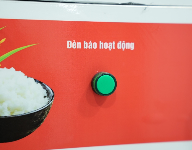 Đ&egrave;n b&aacute;o vận h&agrave;nh hỗ trợ người d&ugrave;ng 