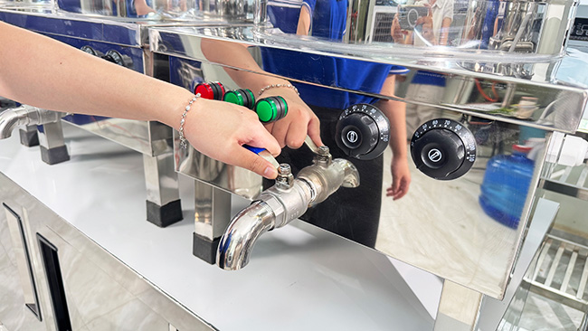 Van xả nồi nấu phở điện 250L