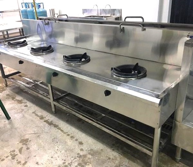 Mặt b&agrave;n bếp bằng inox chịu lực 