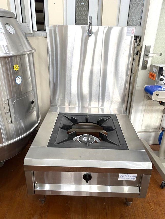 Mặt v&agrave; khung bếp hạn chế han gỉ