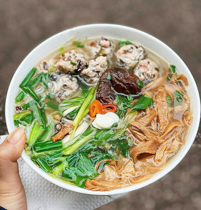 Bún mọc nấu bằng nồi phở điện 80L