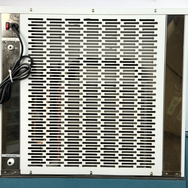 Hệ thống khe tản nhiệt