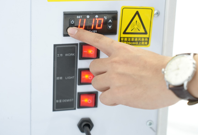 Bảng điều khiển