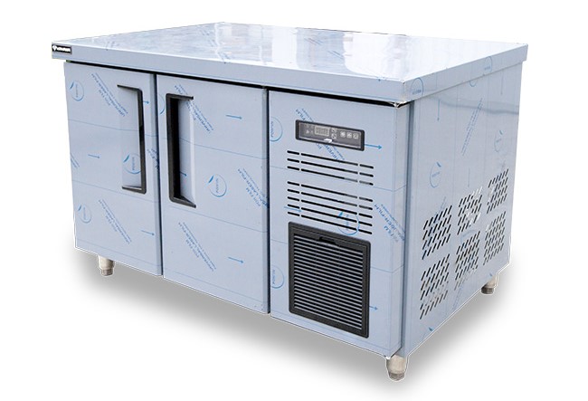 Tủ m&aacute;t b&agrave;n chặt 250L