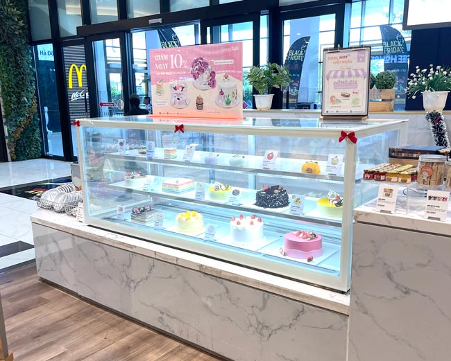 Chỉnh nhiệt độ tủ bánh kem phù hợp