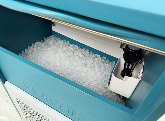 Buồng chứa máy đá viên