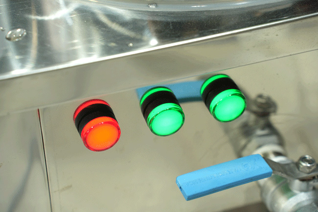 Đ&egrave;n b&aacute;o nồi điện nấu phở