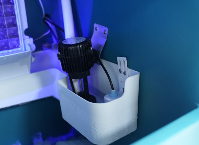 Vệ sinh bộ chia nước làm đá