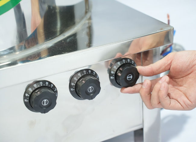 Bộ điều khiển nhiệt độ mang lại lợi ích gì cho người vận hành
