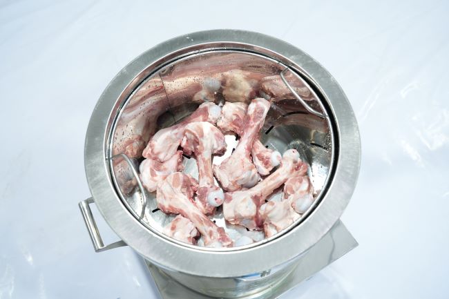 Cách hầm xương tiết kiệm điện